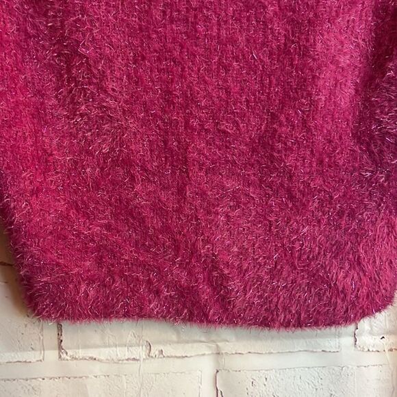 HAPPILY Holiday FUZZY TINSEL SPARKLE PINK SWEATER SIZE S NWT - Picture 5 of 9